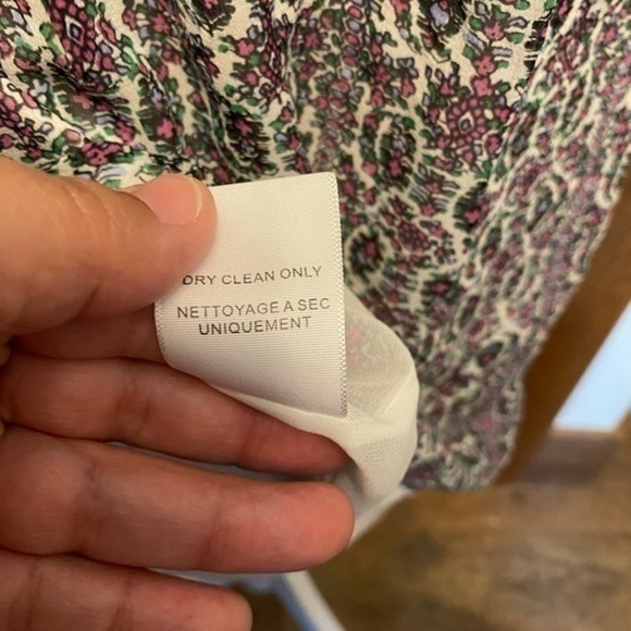 Joie Floral Sleevless 100% silk Top Size Small. - Picture 4 of 6